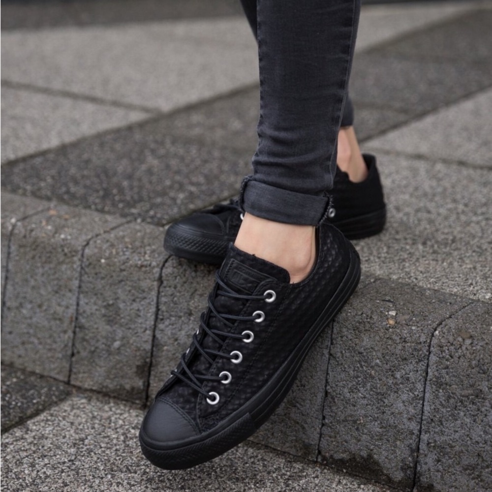 Women's 6.5 / Mens 4.5 Converse Shoe Black All Star Craft Leather Ox Sneaker